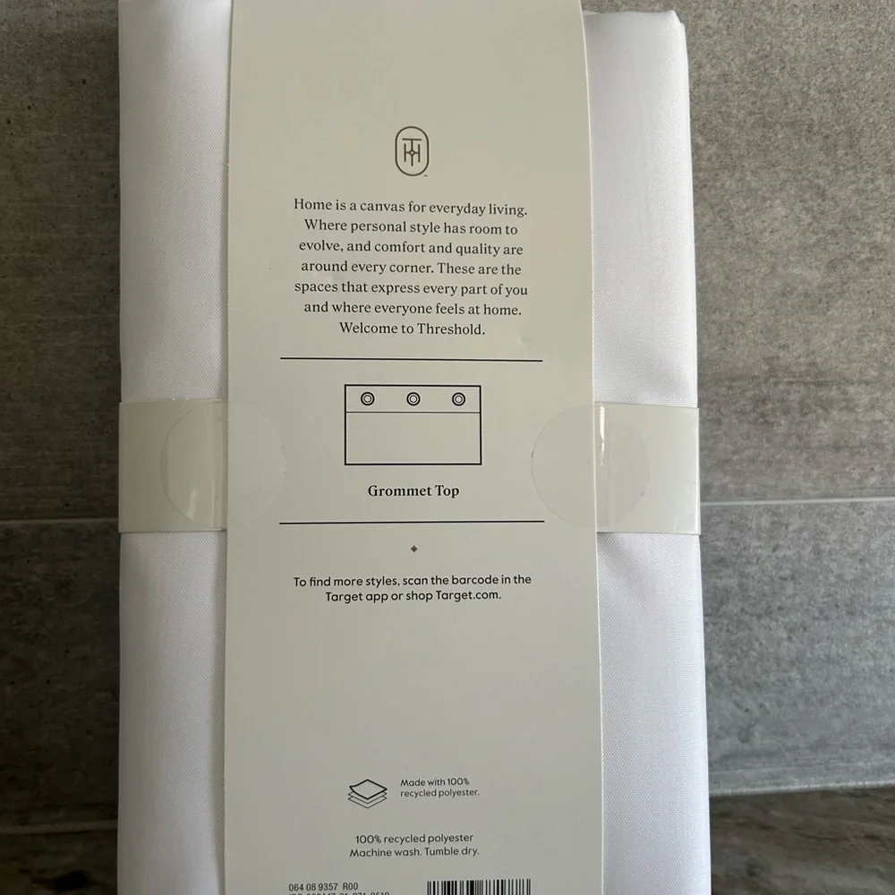 THRESHOLD FABRIC MID WEIGHT SHOWER LINER